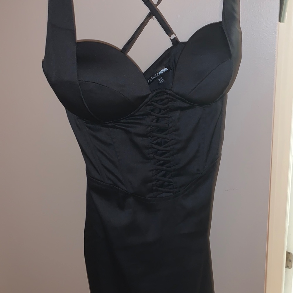 Fashion nova body con dress